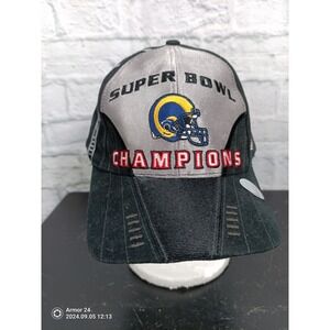 St. Louis Rams 2000 Super Bowl Champions Locker Room SnapBack Hat. #17